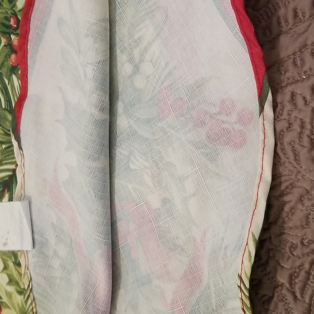 Round tablecloth - Picture 3 of 4